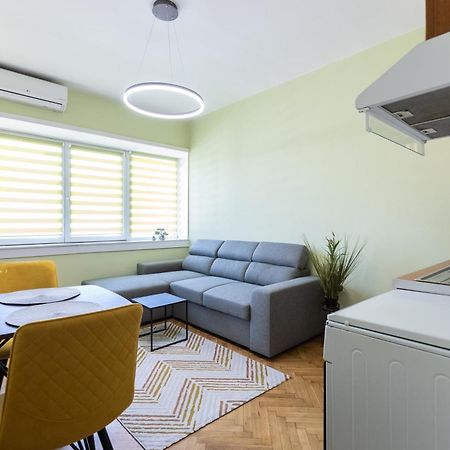 Apartamento 1Bdr Flat In Center Of Sofia Vitoshka Blvd Exterior foto